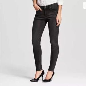 Black Skinny Jeans